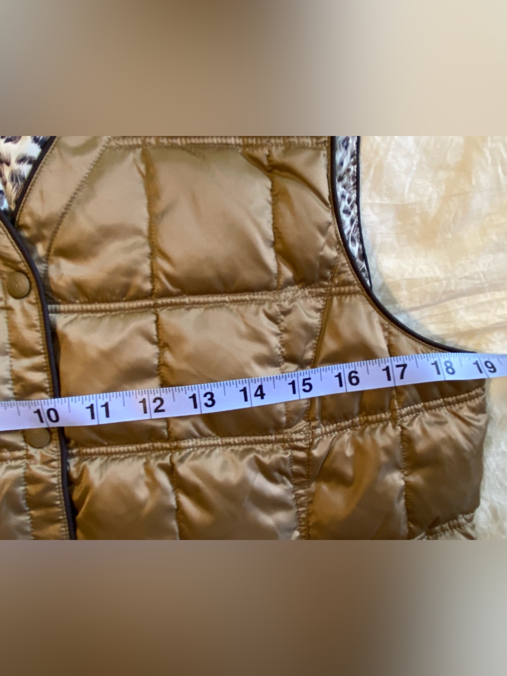 Quilted Gold Vest Size XL - Picture 10 of 12